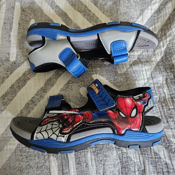 MARVEL Spiderman boys sandals size 13 US (31 EU) like new red blue black velcro - Picture 5 of 9